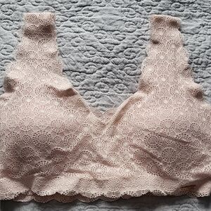 Elegant Lace Bralette in Blush